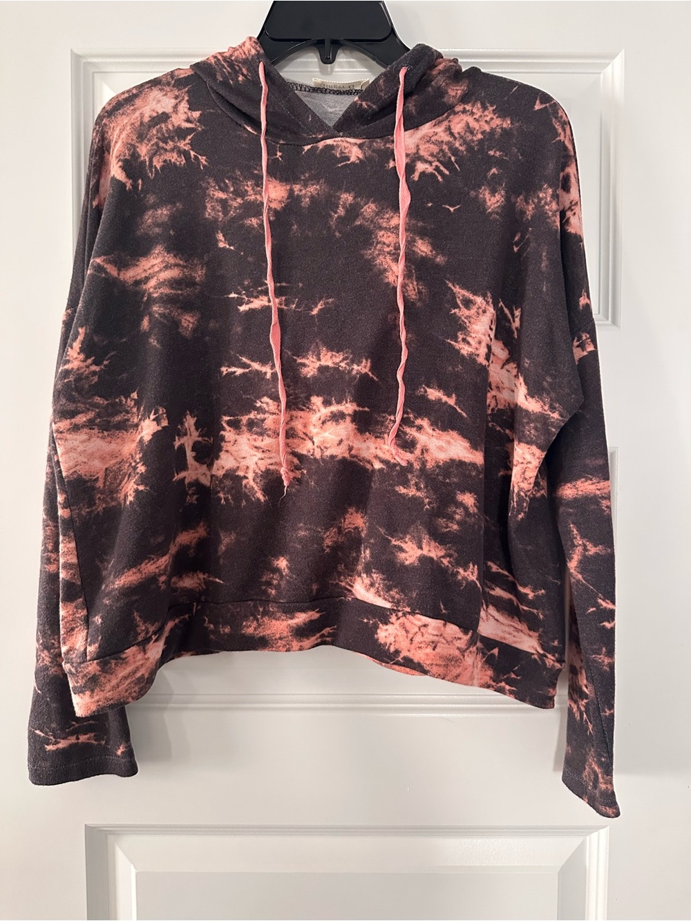 Ginger G Faded Black and Light Pink Tie-Dye Cropped Hoodie